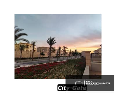 تاون هاوس بفيو مميز جدا وموقع حصري | استلام فوري للبيع في كمبوند سيتي جيت التجمع الخامس City Gate New Cairo