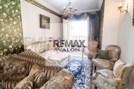 Apartment for sale 175 m Sporting (steps from the sea)