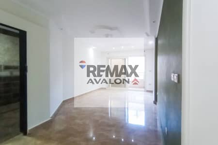 Apartment for rent 145 m Camp Shazar (steps from the sea)
