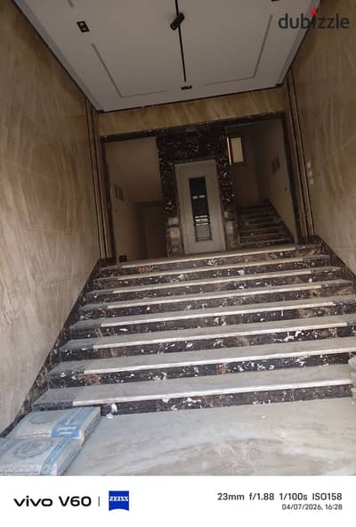 Apartment for sale in West Sumid, the area of villas and palaces, half finished