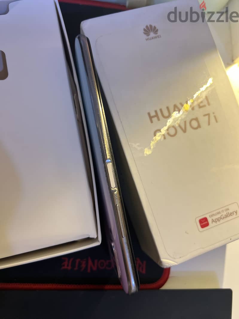 Nova 7i 3