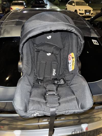 Joie Car Seat - Like New
