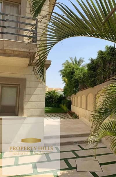 I,m selling villa in new cairo next to el ahly club view landscape