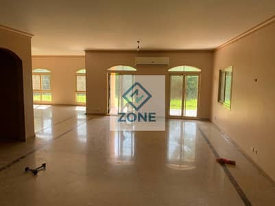Villa for rent with kitchen and air conditioning overlooking lakes and golf
