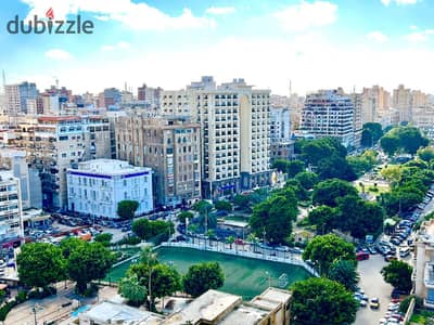 امتلك وحدة مميزة داخل مشروع كليوباترا بلازا بمنطقة الأزاريطة، بإطلالة مفتوحة على حدائق الشلالات