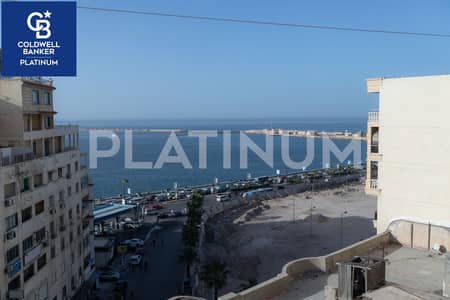 كاملة العدادات فيو مفتوح علي البحر دوبلكس للبيع 600م + 300م روف الازاريطة ( ش شامبليون )