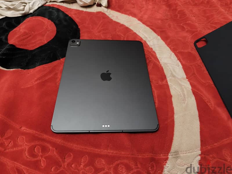 ipad m5 pro 14inch 9