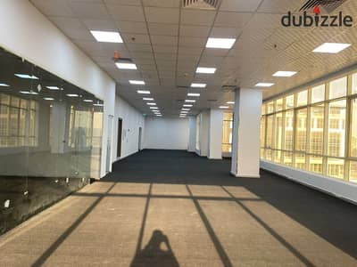 Distinctive 360m administrative headquarters with a panoramic air-conditioning for rent in the best administrative building on the northern 90th in the Fifth Settlement