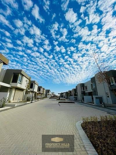 Townhouse villa inside Palm Hills October in front of MSA University - open view of the landscape