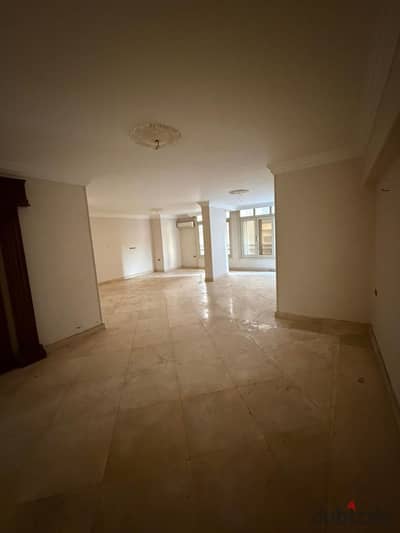 Apartment for sale in one of the finest and most prestigious streets of Mohandessin