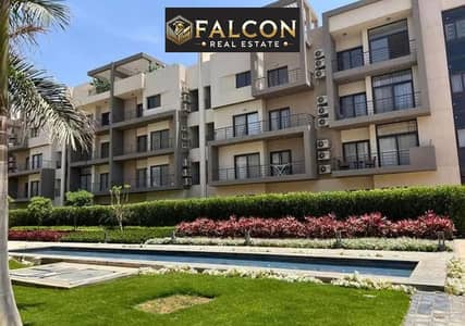 Ready-to-move-in VIP apartment for sale in Fifth Square Compound, North 90th Street, near Al Ahly Club.