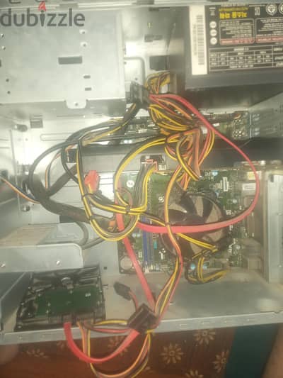 بيع كومبيوتر مستعمل حاله جيدة