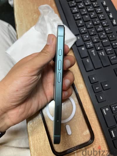 آبل - آيفون 16
