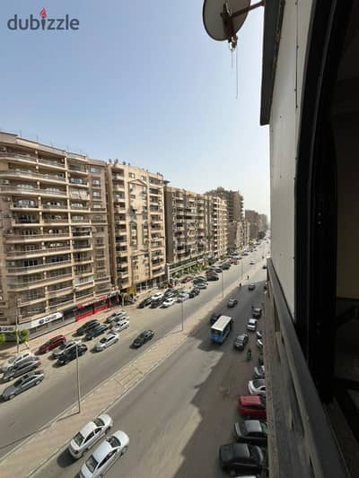 شقة للايجار 260متر سكني على شارع رئيسي فيو مفتوح شارع رئيسي فى مصر الجديدة