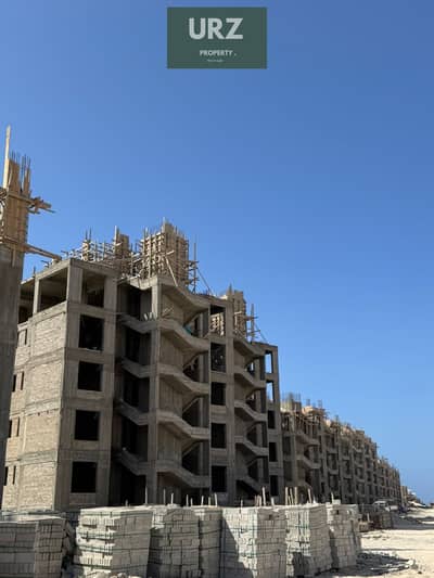 شالية Fully finished + ACs + kitchen بخصم خاص او تقسيط 10 سنين لوكيشين بانوارمي علي البحر في الساحل الشمالي بالقرب من ماونتن فيو راس الحكمة و لافيستا