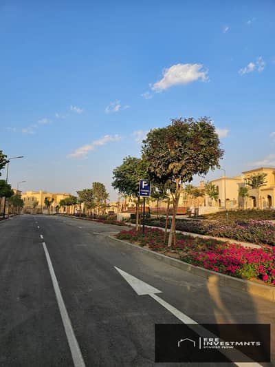 تاون هاوس | اقل من سعر السوق | فيو علي مساحات خضراء | للبيع في سيتي جيت التجمع الخامس City Gate New Cairo