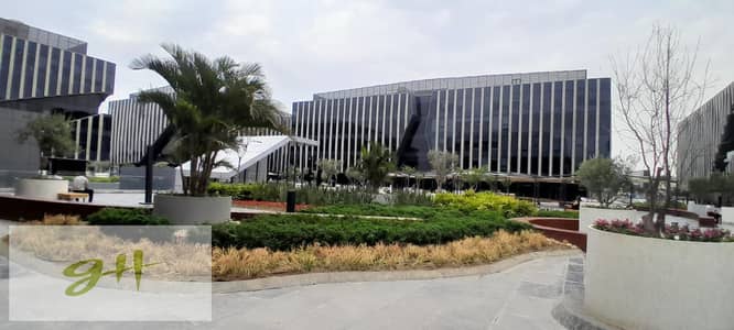 مكتب تشطيب كامل جاهز للاستلام للايجار في إيستاون سوديك القاهرة الجديدة Eastown Sodic New Cairo