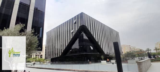 مكتب تشطيب كامل جاهز للاستلام للايجار في إيستاون سوديك القاهرة الجديدة Eastown Sodic New Cairo