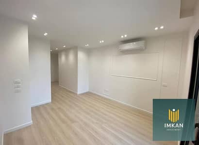 Ready-to-move-in apartment for sale in the New Administrative Capital, Al Maqsad Compound, with a down payment of only 500,000 EGP, near the Iconic To