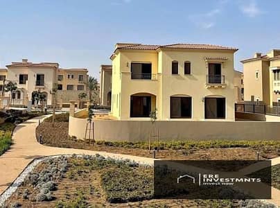 بتسهيلات فيلا توين هاوس للبيع استلام فوري في سيتي جيت (اوبال ) ديار القطريه  ( Overlooking landscape, special land area )