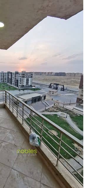 شقة للبيع استلام فوري متشطبه  بفيو مفتوح على جاردن واجهة بحري وموقع مميز بجوار الجامعة الأمريكية  في  التجمع الخامس –  كمبوند دار مصر الأندلس Dar Misr