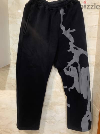 Black thunder sweatpants  بنطلون سويت بانت اسود     brand: Urban