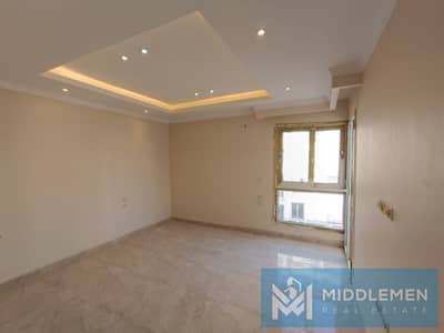 Apartment 160m prime location View landscape under market price mountain view icity new cairo