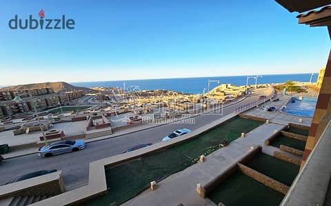 شالية سعر مميز يري البحر وحمام السباحة مفروش ومجهز بالكامل بالأجهزة والتكييفات استلام فورى الحدائق المعلقة بورتو العين السخنه
