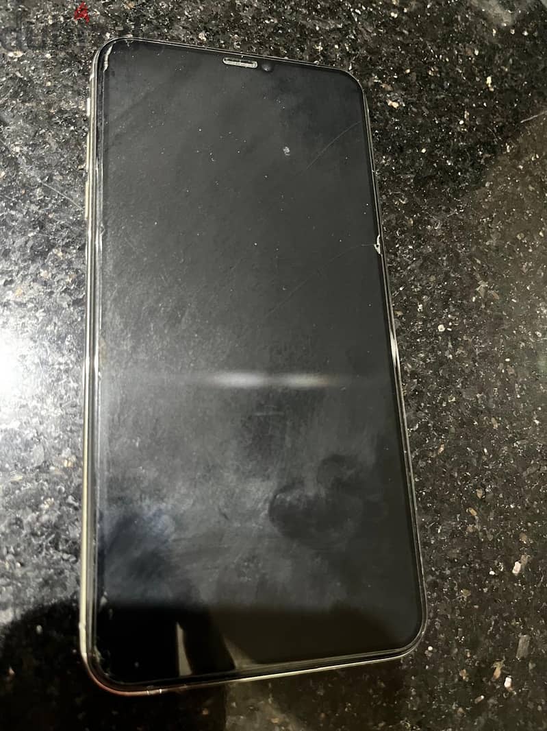 Apple - iPhone XS Max 1