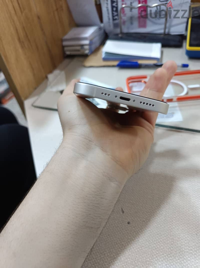 Apple - iPhone 13 5