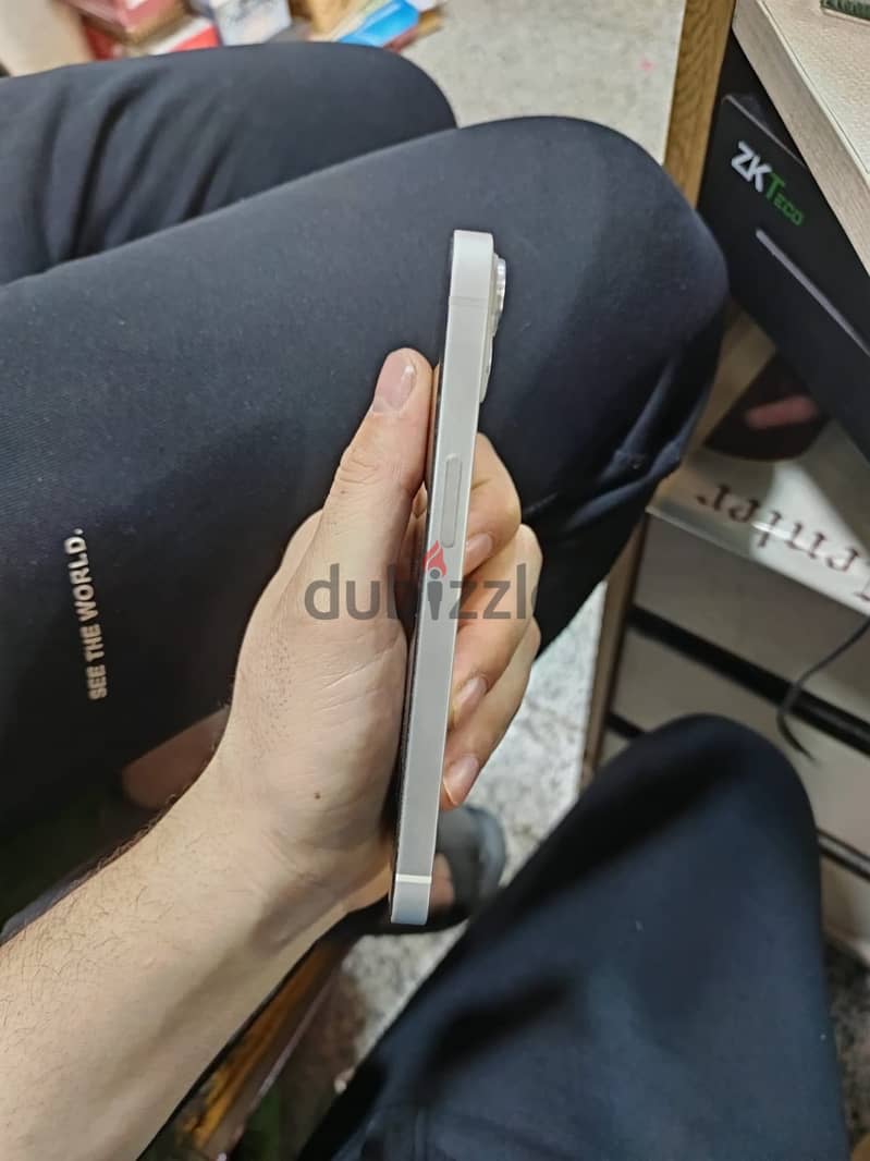 Apple - iPhone 13 8