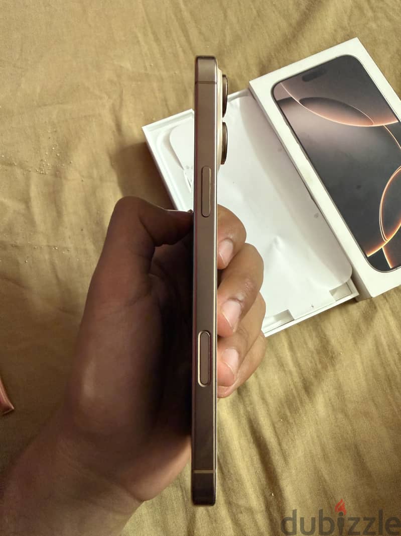 Apple - iPhone 16 Pro Max 4