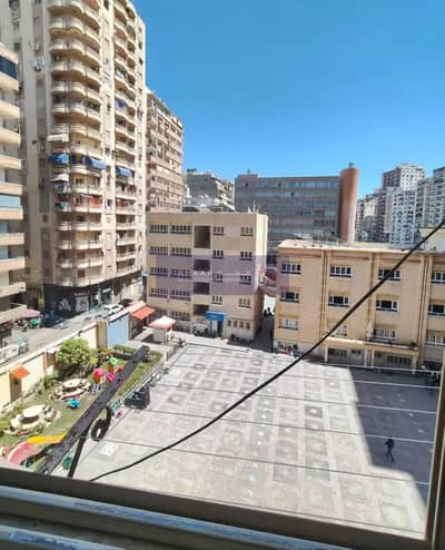 شقة سكنية للبيع في إسكندر إبراهيم – 120م²