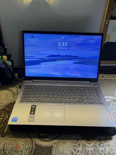 Lenovo IdeaPad 3 15IAU7