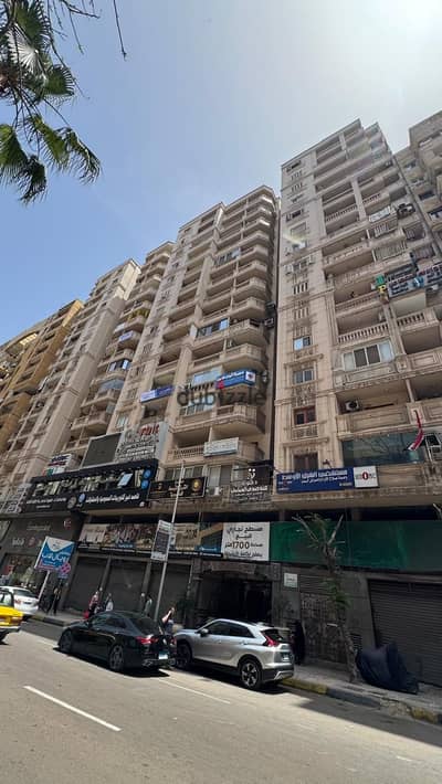 فرصة مميزة للسكن فى سموحة 3غرف
