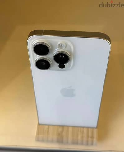 للبدل شوف التفاصيل IPhone 15pro Max