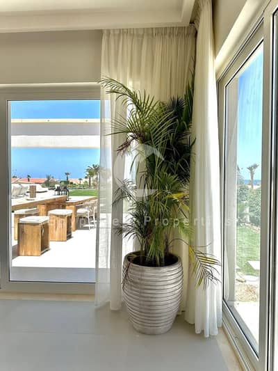 Sea View Signature 3 Bedrooms Chalet With High-End Finishing With Flexable Plan Low DownPayment Over 10 Years