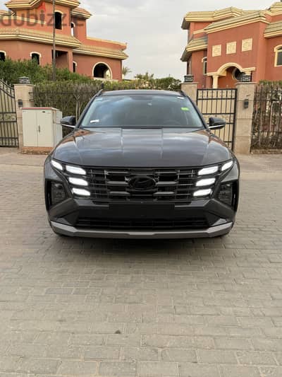 Hyundai Tucson 2027 الفقة التالتة ريد لاين