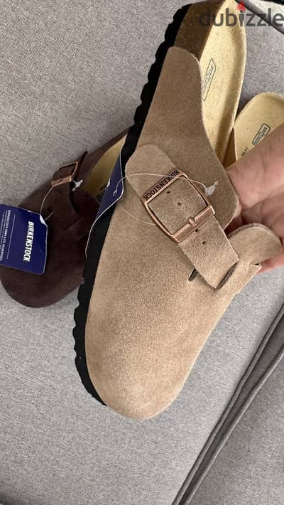 size 39 each for 2800