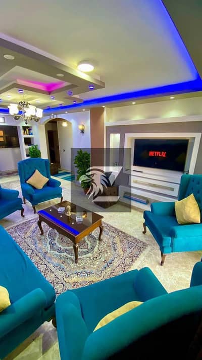 For rent, a studio apartment, 143 square meters, first floor, furnished, super lux finishing, excellent view, phase three, Al Khamael compound, Sheikh Zayed