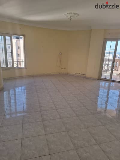 Office for rent in Semouha