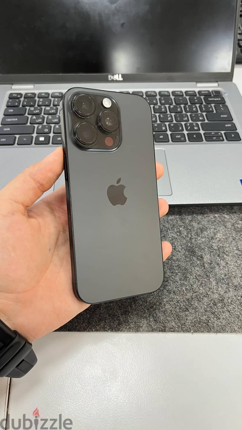 Apple - iPhone 16 Pro 6