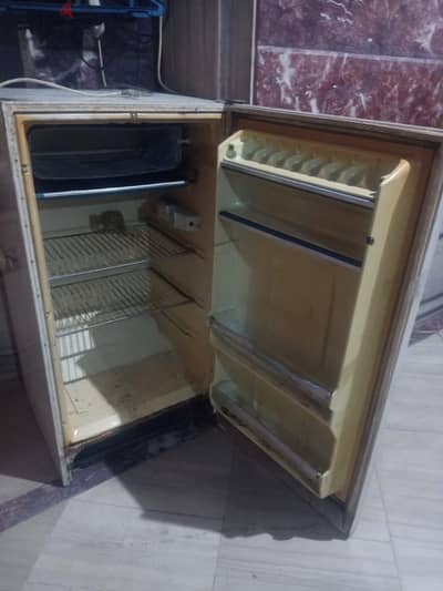 تلاجه اينديست إيطالي لقطه