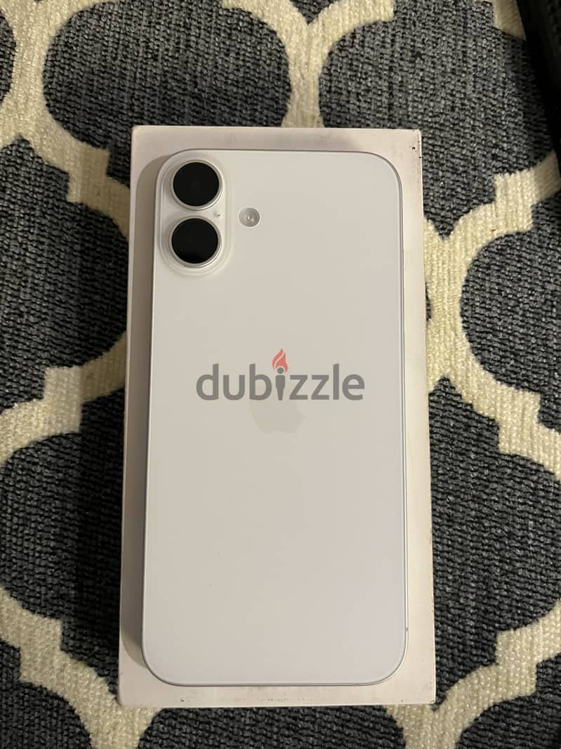 Apple - iPhone 16 Plus 2