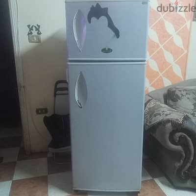 ثلاجه مستعمله للبيع