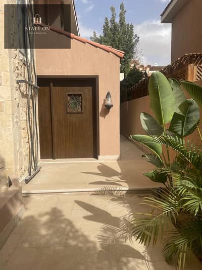 Luxury villa for rent with an open lake view, super deluxe finishing, 4 master bedrooms in River Walk Compound, First Settlement, next to Waterway