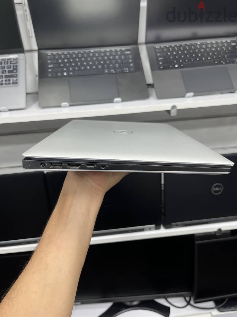 Dell  precision 5530  touch 4K 3