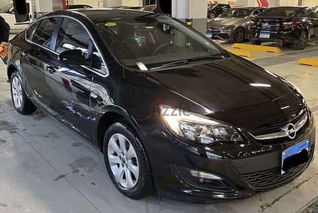 2020 Opel Astra Turbo 16,000 KM استرا تربو 16,000 ك فقط