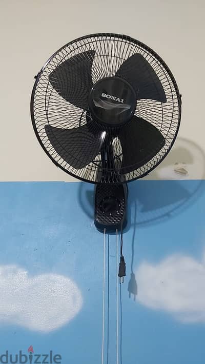 مرواح حائط