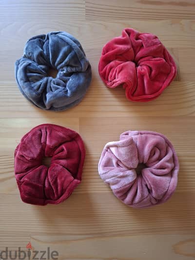 XL Scrunchies